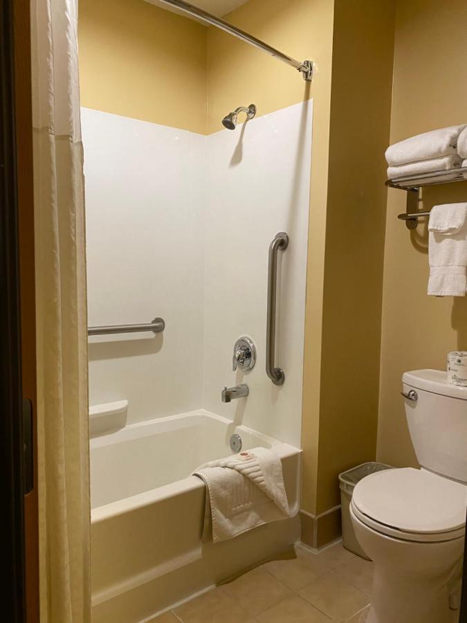 Comfort On The Monterey Bay 4* Marina