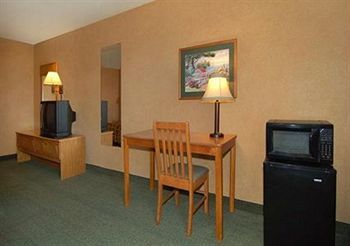 Comfort On The Monterey Bay Hotel Marina