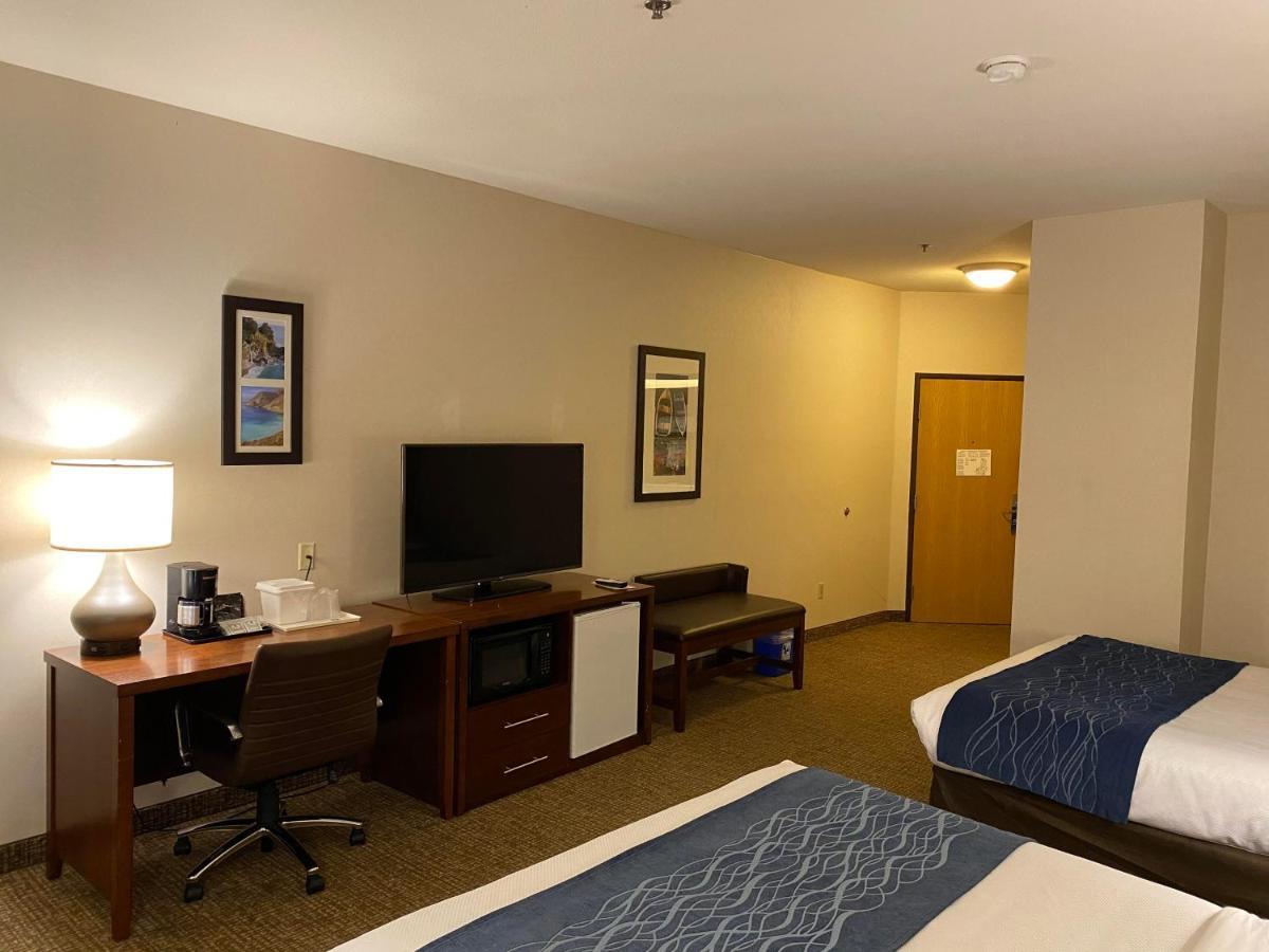 Comfort On The Monterey Bay Hotel Marina