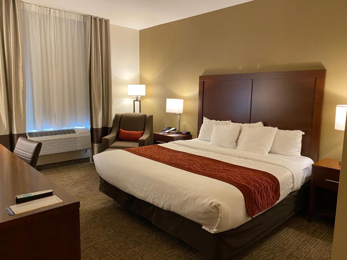 Hotel Comfort On The Monterey Bay