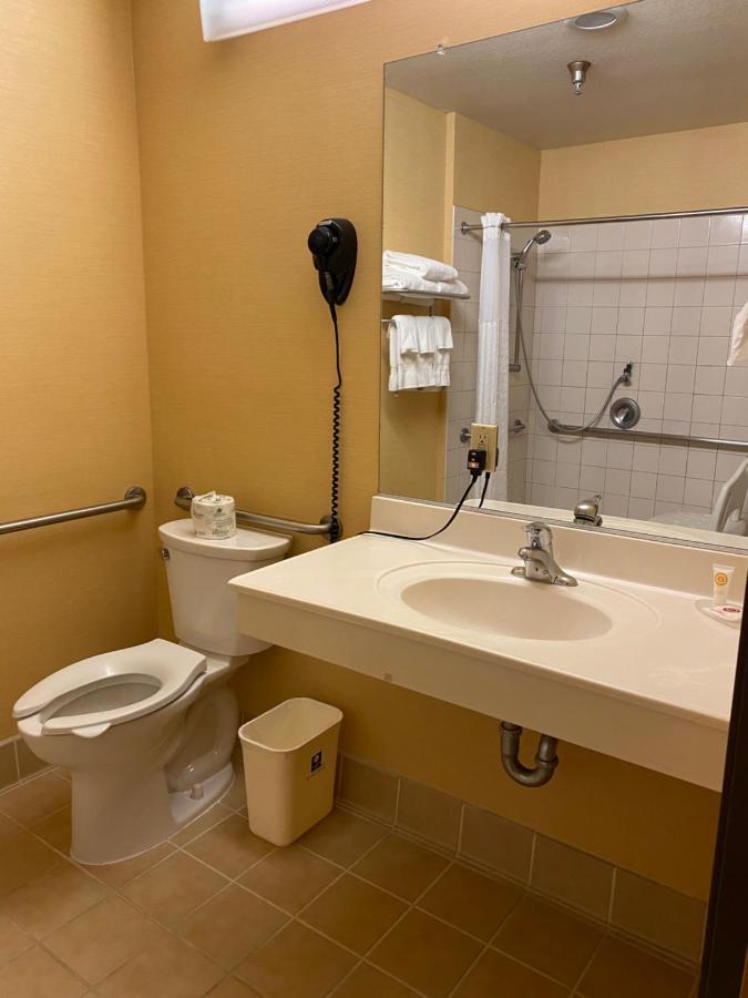 Hotel Comfort On The Monterey Bay