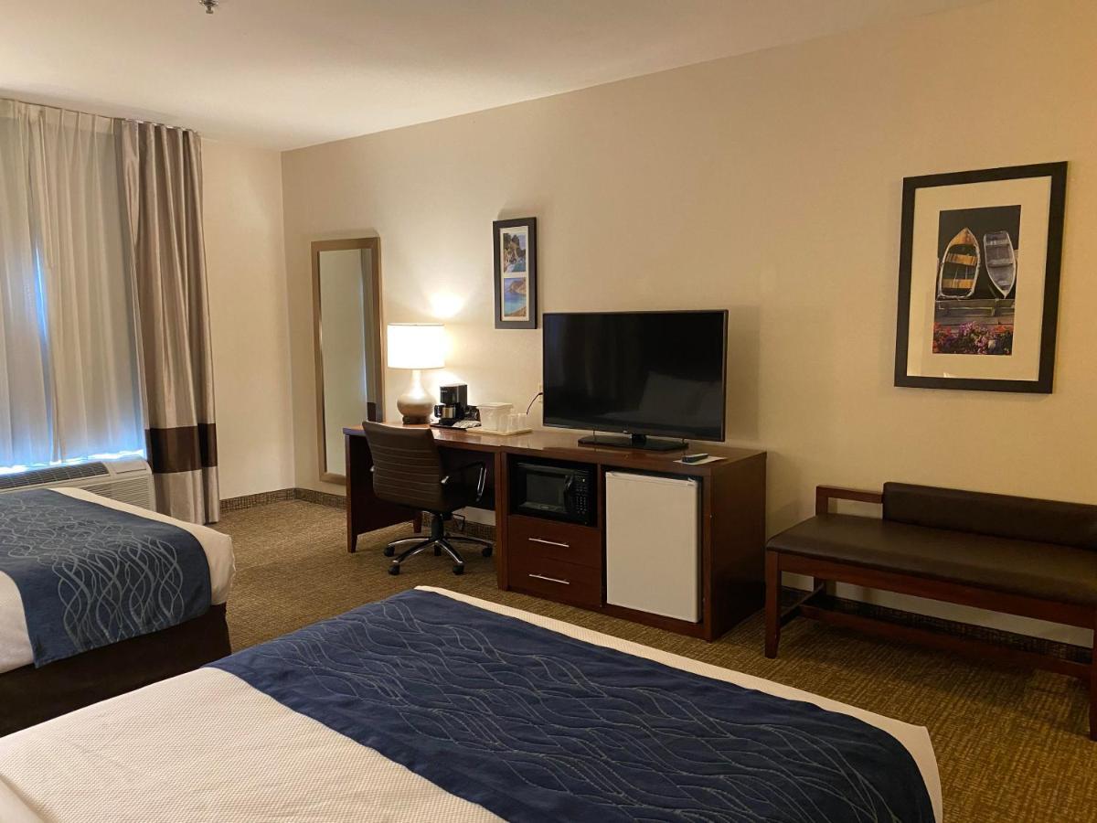 Hotel Comfort On The Monterey Bay Marina