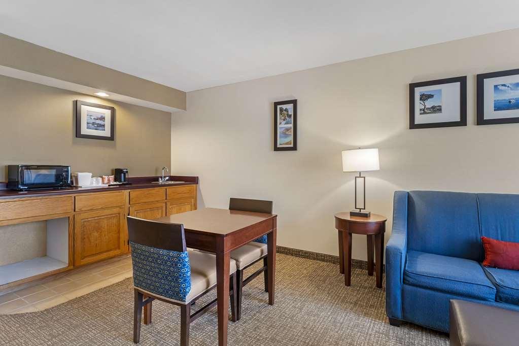 Comfort On The Monterey Bay 4*